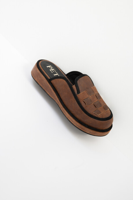 Zueco Claude Marron