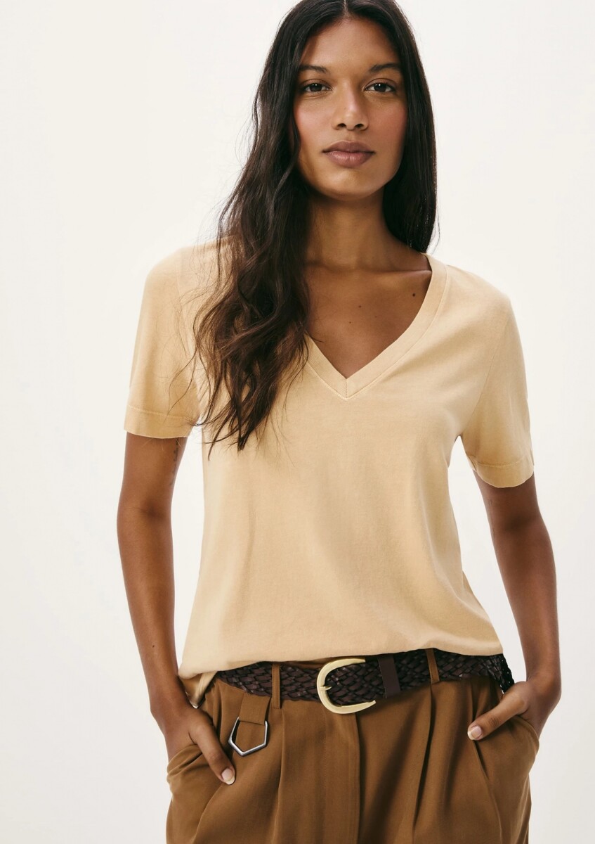CAMISETA BÁSICA DE ALGODÓN ESCOTE EN V - AMARILLO 