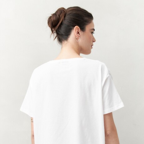 REMERA LIATRA Blanco