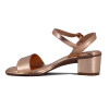 Beira Rio Sandalia Casual Taco Medio Tira Ancha Y Pulsera C/ Broche Cobre
