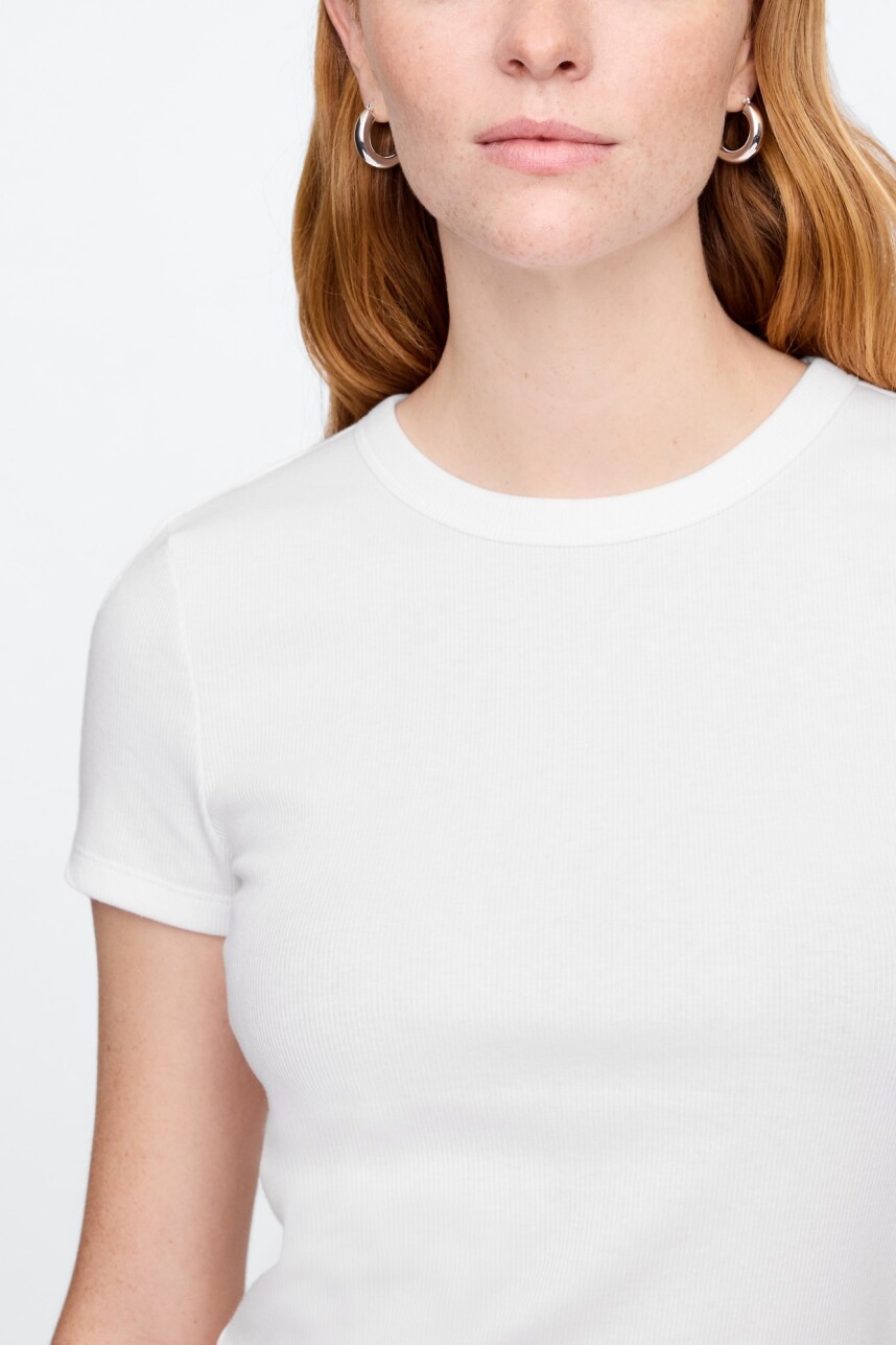 Remera Rib Cuello Redondo Mujer White Uk