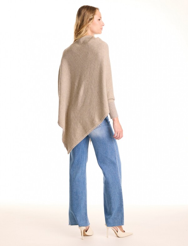 Poncho Asimetrico TOSTADO