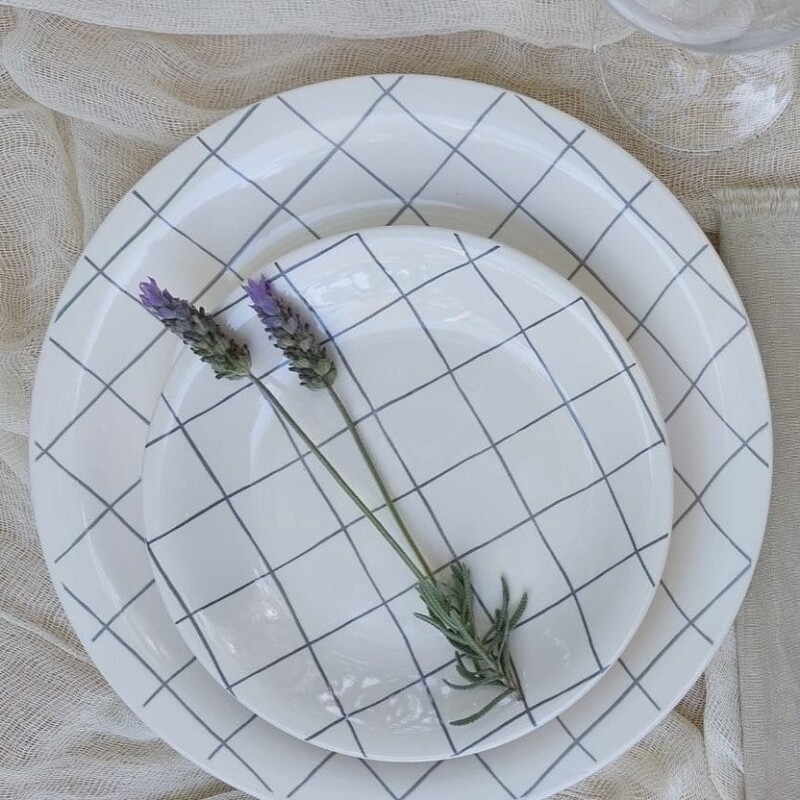 Plato De Mesa Cerámica D26.5Cm Quadra Blanco/Gris PLATO DE MESA CERAMICA D26.5CM QUADRA BLANCO/GRIS