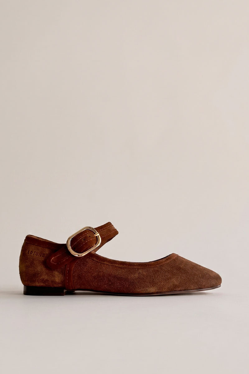 Valen Camel