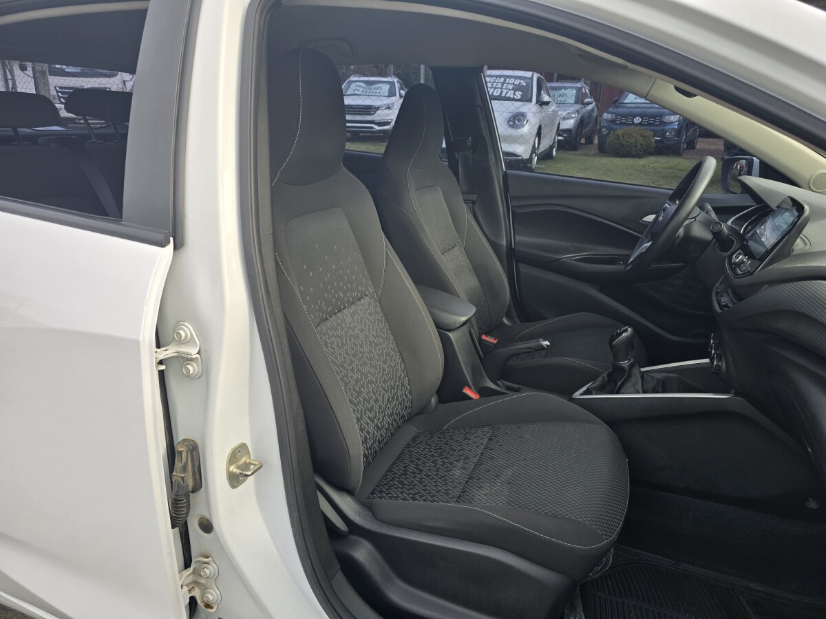 Chevrolet Onix Ltz 1.0T Extra Full | Permuta / Financia Chevrolet Onix Ltz 1.0T Extra Full | Permuta / Financia