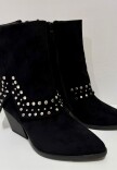 BOTA CORTA TACHA NEGRO