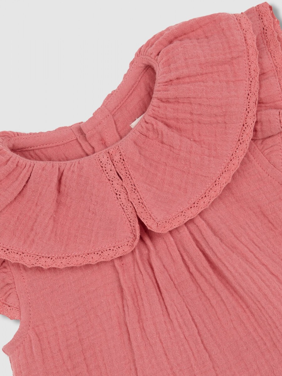 Blusa Con Jaretas Piedra