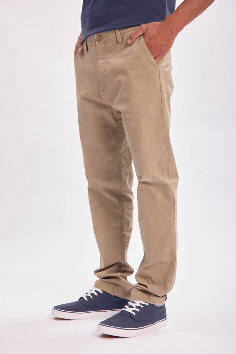 Pantalón chino Tostado