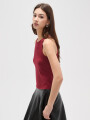 Musculosa Onesti Cereza Oscuro