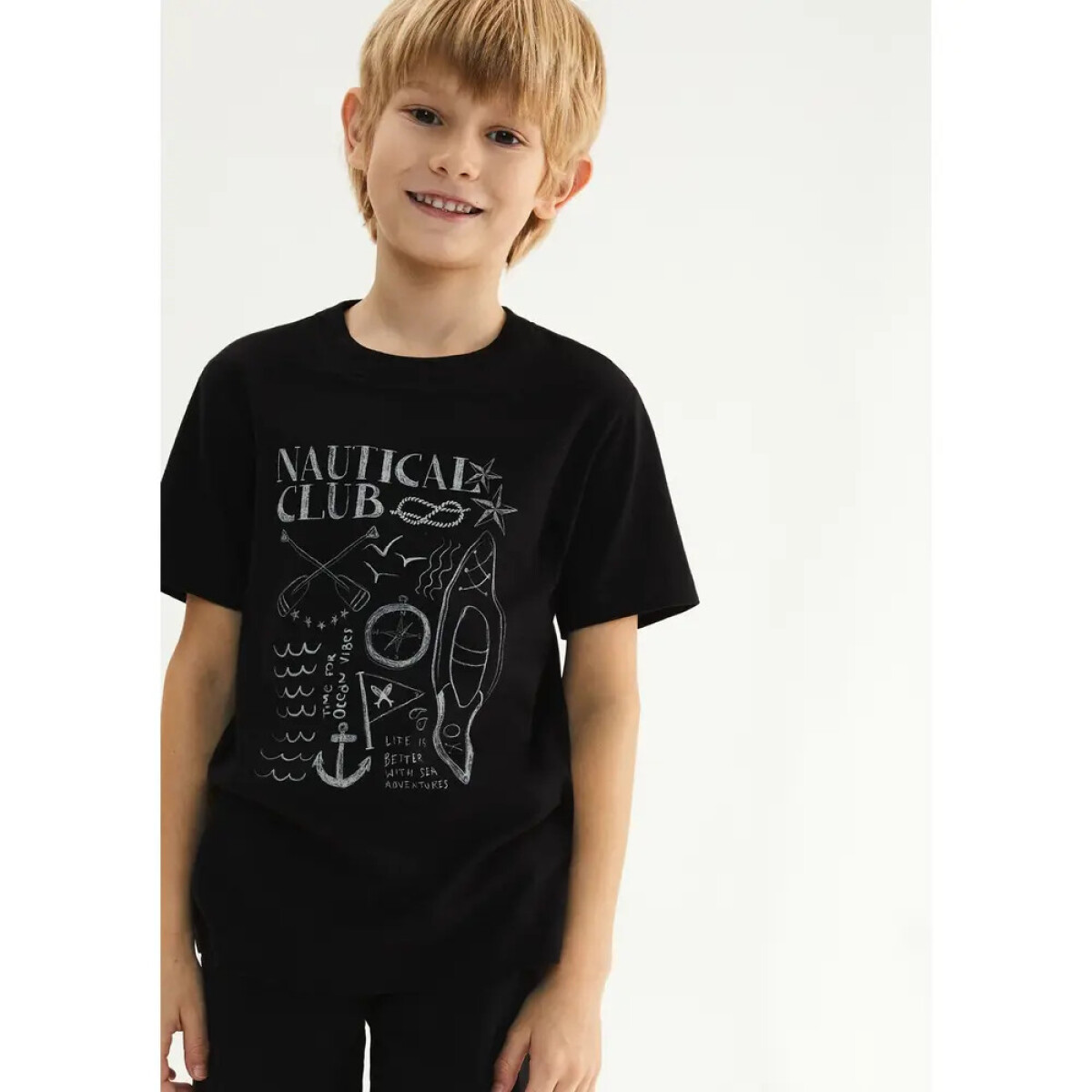 CAMISETA MM MASC - PRETO 