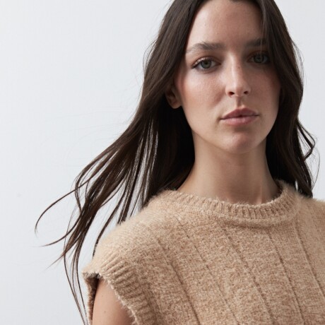 CHALECO HUANUCO Beige