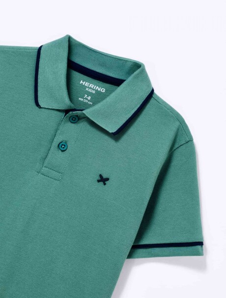 POLO INFANTIL CON BORDADO VERDE