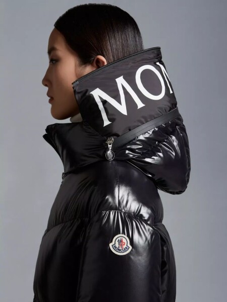 Moncler -Chaqueta larga con capucha integrada, HUPPELONG Negro