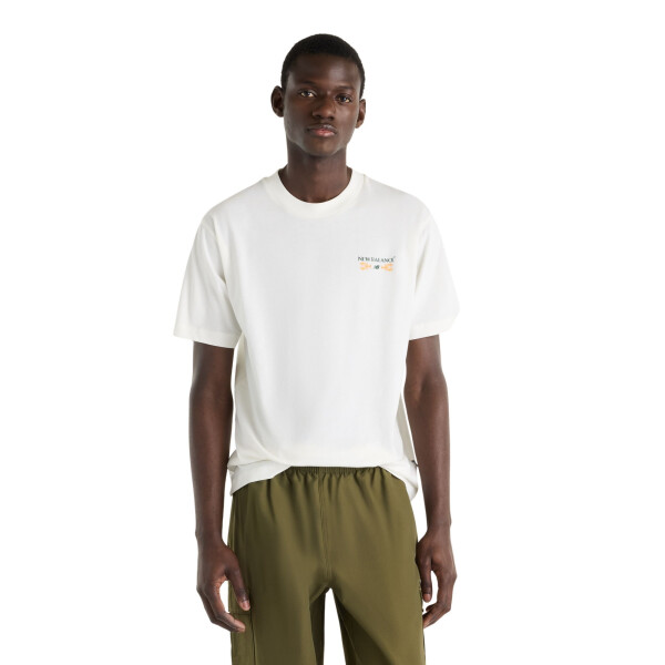 Remera New Balance Grab a Bite Boston Hombre MT62S7YPSST Blanco
