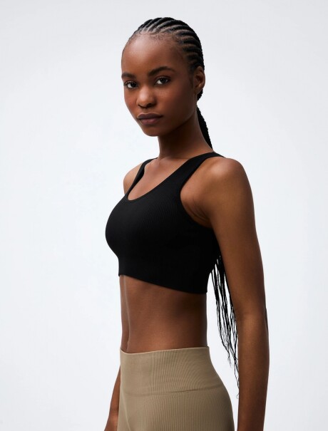 TOP DEPORTIVO SIN COSTURA NEGRO