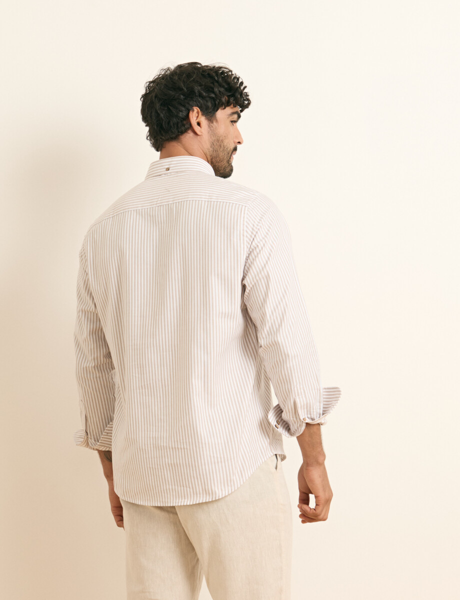 012108 CAMISA HARRINGTON LABEL Blanco/beige