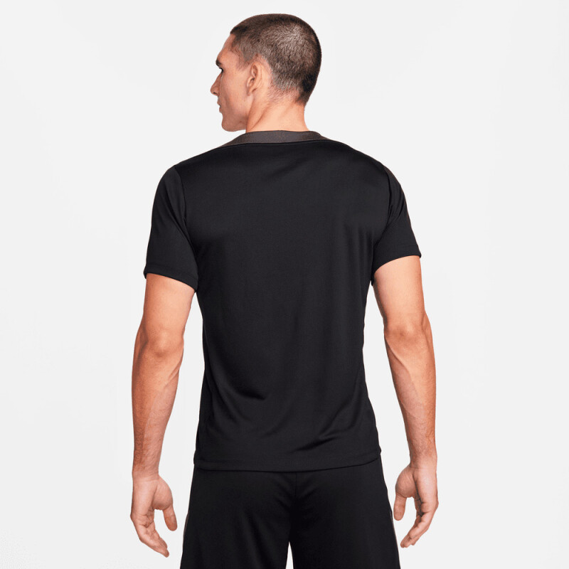 Remera Nike Strike de Hombre Negro
