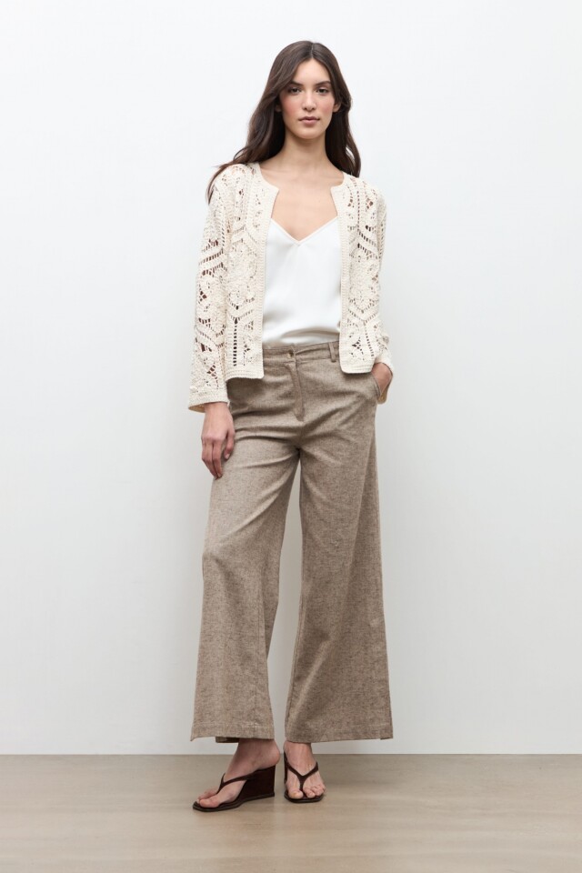 Chaqueta tejida crochet beige claro