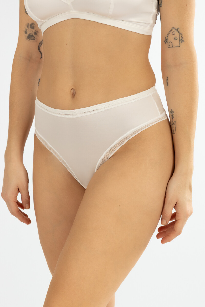 Culoteless eris Marfil