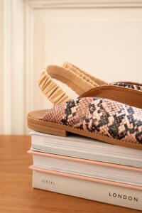 Zapatos Snake Cuero Beige