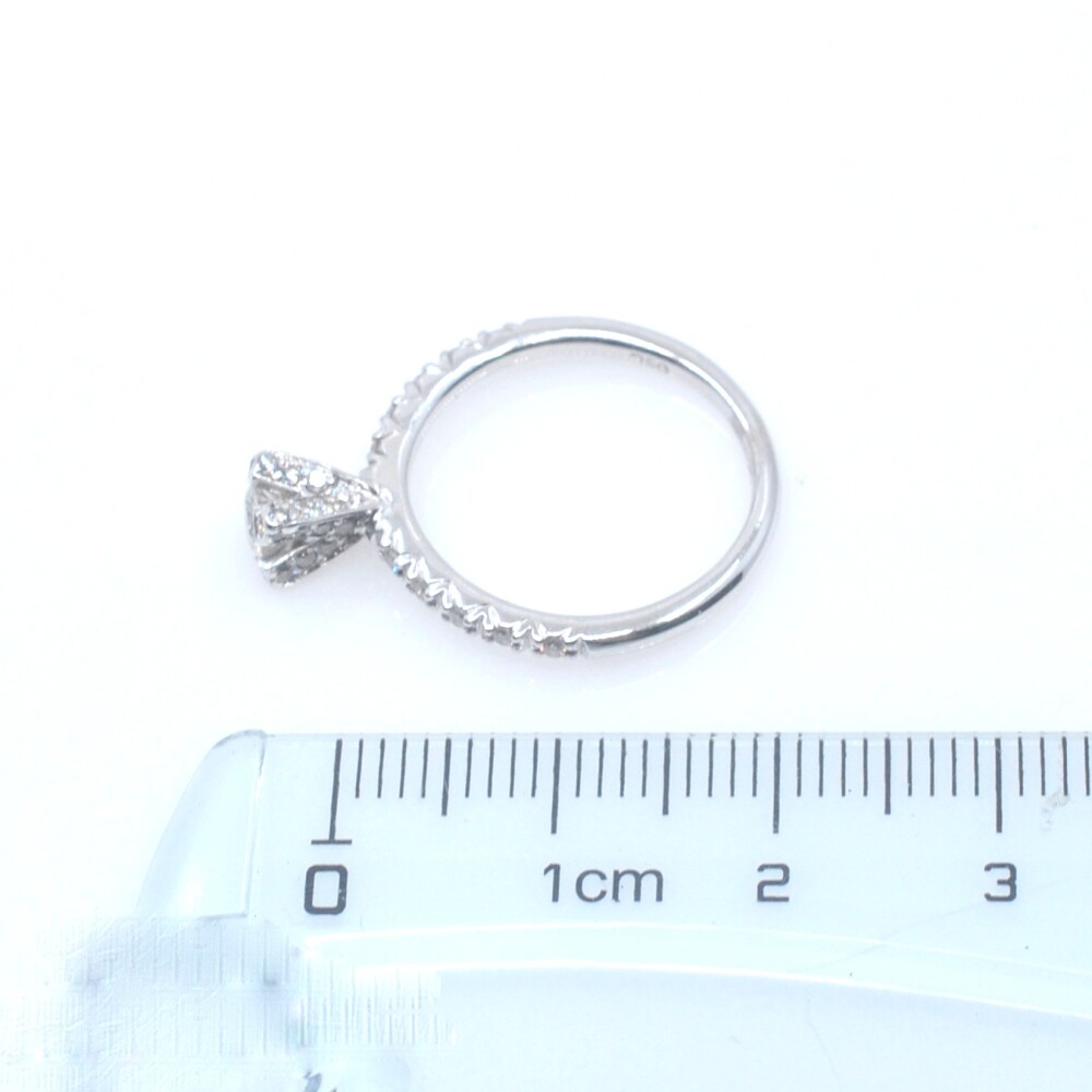 Anillo en oro 18k blanco y brillantes Anillo en oro 18k blanco y brillantes