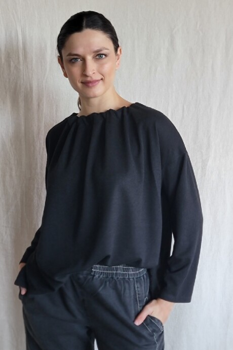 Remera Luisa Negro