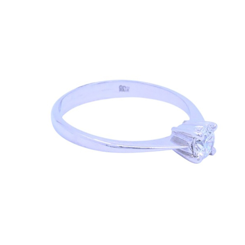 Solitario 18 k blanco con brillante engarce 4 puntas. Solitario 18 k blanco con brillante engarce 4 puntas.