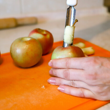 Descorazonador de Manzana Utilita Blanco 19 cm Tramontina Descorazonador de Manzana Utilita Blanco 19 cm Tramontina