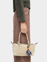 Bolso Tote Textura Suave Con Colgante S crudo