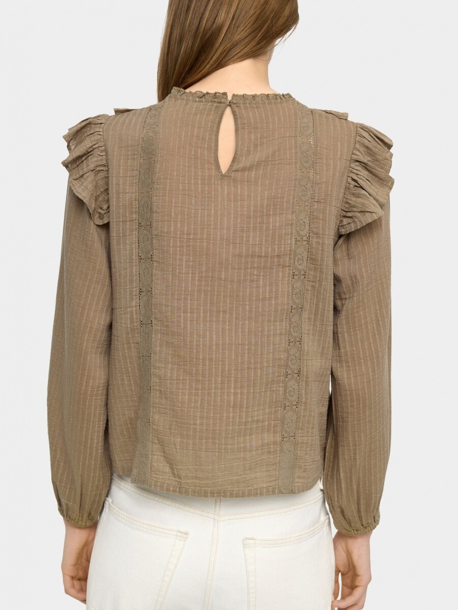Blusa Con Bordados Y Volantes beige