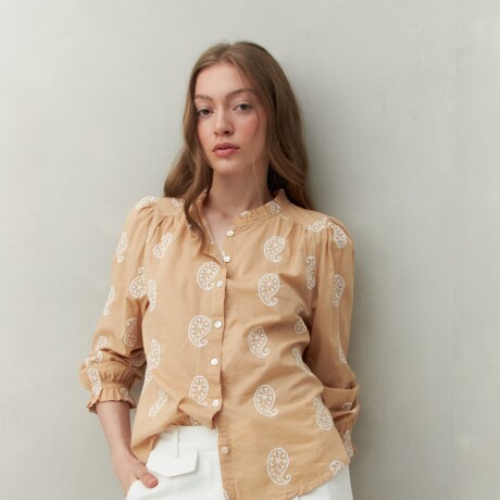 CAMISA ARABESCO Caramelo