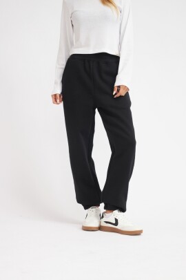 JOGGER PLUMA NEGRO