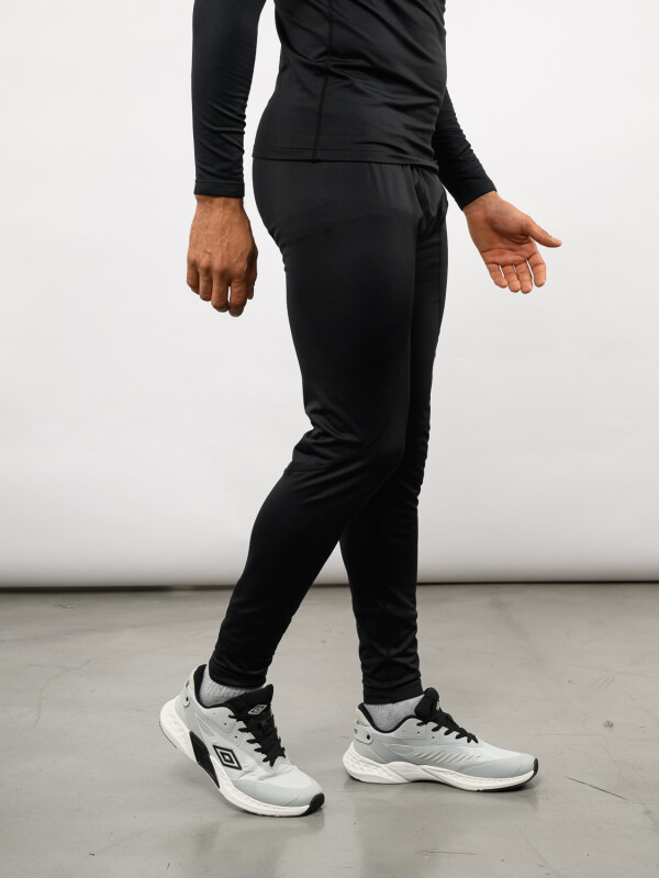 Calza Larga Térmica Brushed Umbro Hombre 002