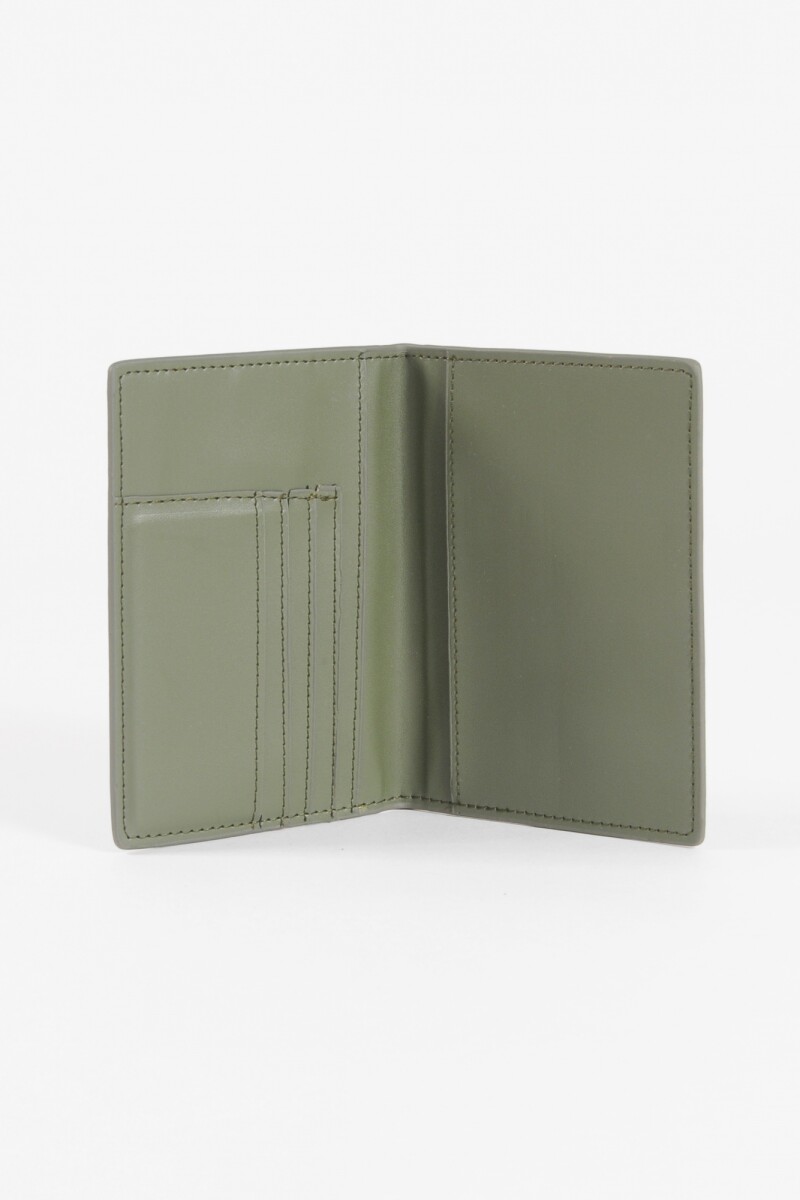 Cubre pasaporte verde