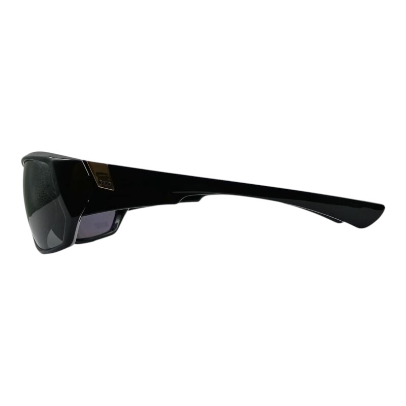 RG018819 negrouniforme