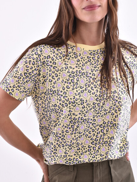 REMERA HAWAII ESTAMPADO 3