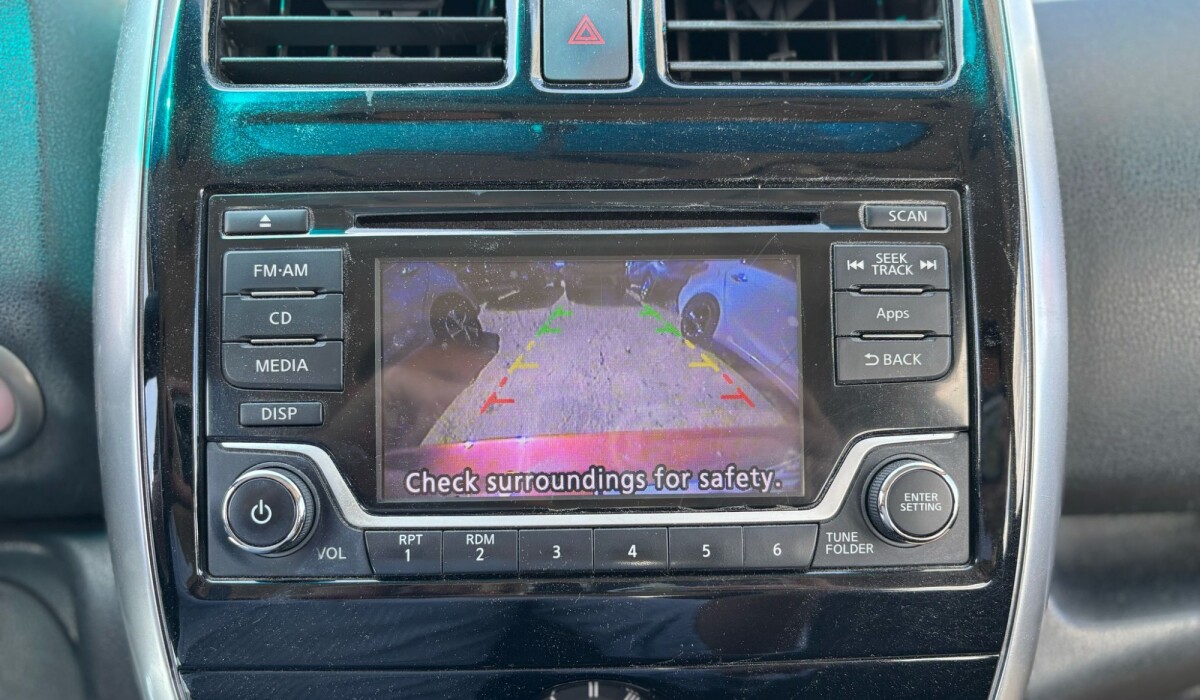 Nissan Note Advance MT - 2015 Nissan Note Advance MT - 2015