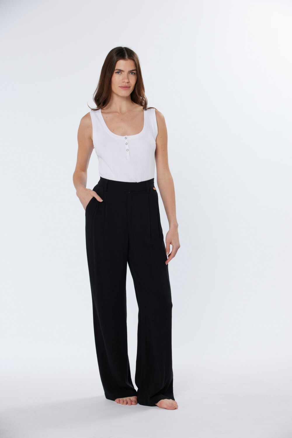 PANTALÓN DE LINO CON MEDIA CINTURA ELASTIZADA Negro