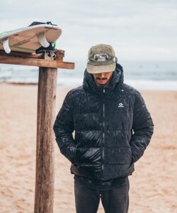 Campera Abrigo Wet / Negra U