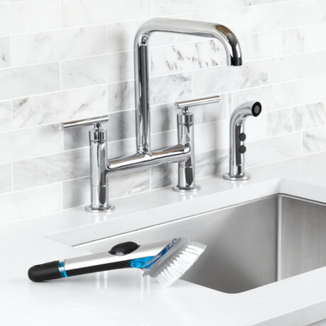 Cepillo Dispensador de Jabon OXO Acero Inoxidable
