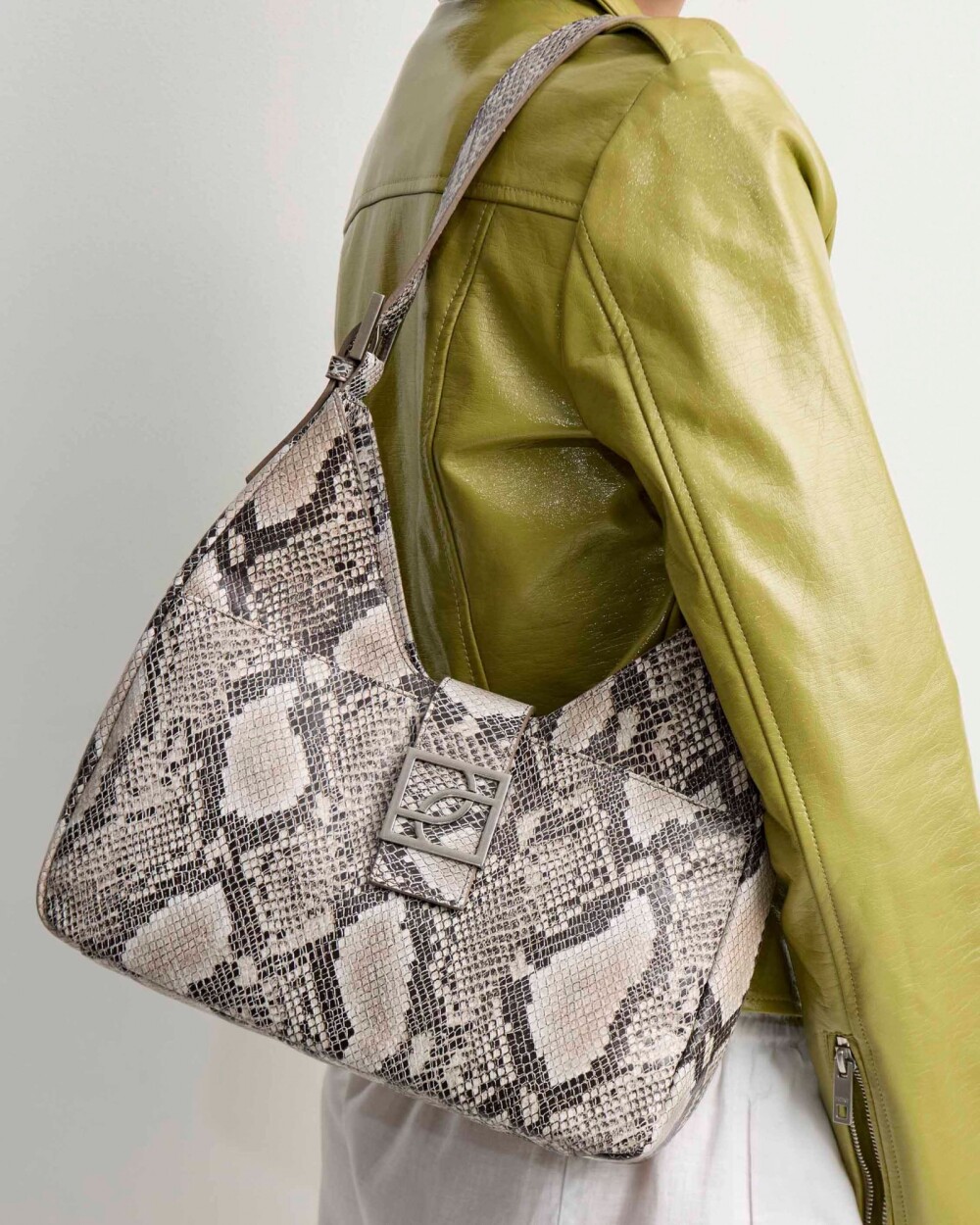Bolso Signature en cuero snake Taupe