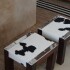 Petit Stool Cowhide oscuro