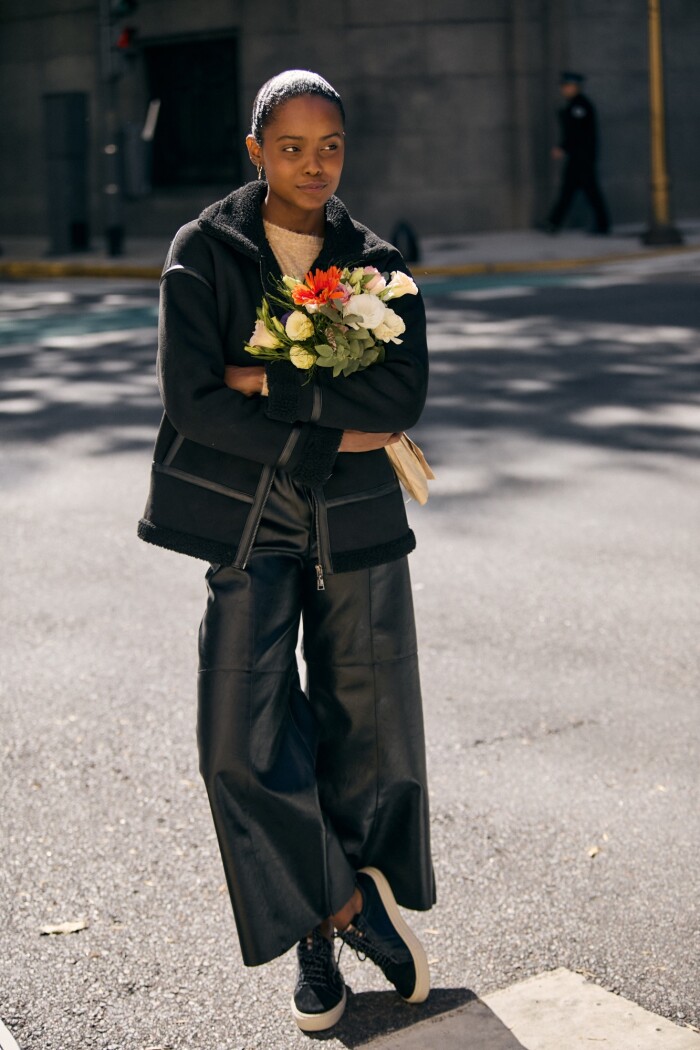 Pantalón Extra Wide Cuero Vegano Negro