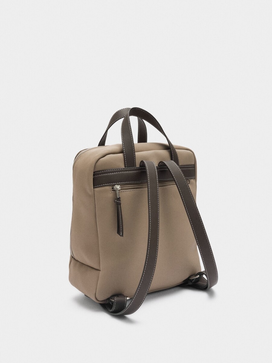 Mochila Efecto De Nylon taupe