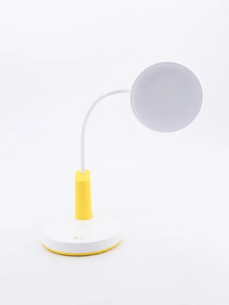 LAMPARA DE ESCRITORIO AMARILLO