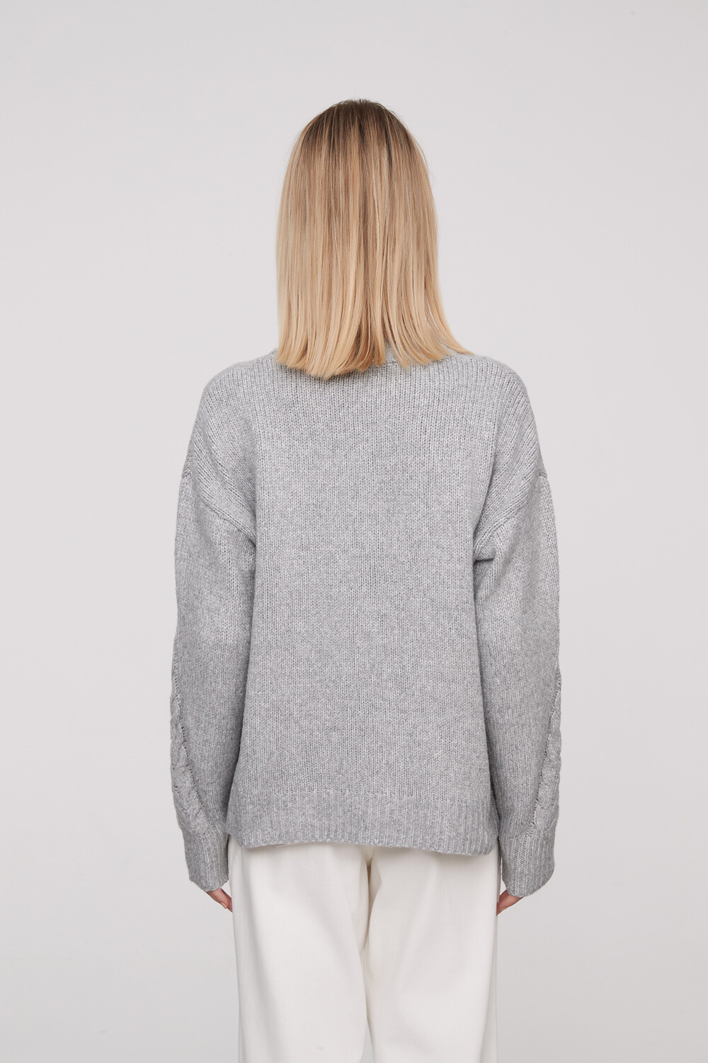 Sweater Lambu Gris Medio