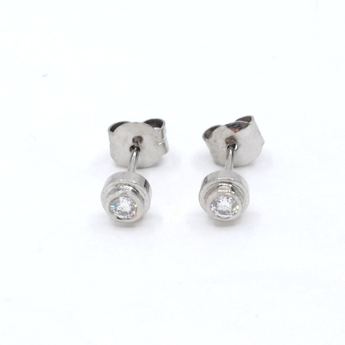 Caravanas En Oro 18K Y Brillantes 