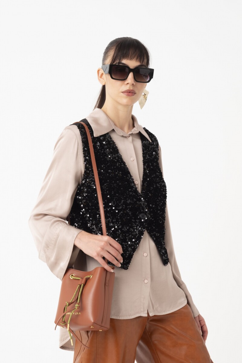 VEST DE LENTEJUELAS CON BOTON Negro