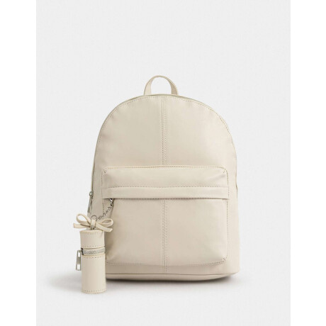 Mochila Con Charm Blanco Crudo