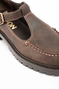 Zapato Guillermina Cuero Chocolate